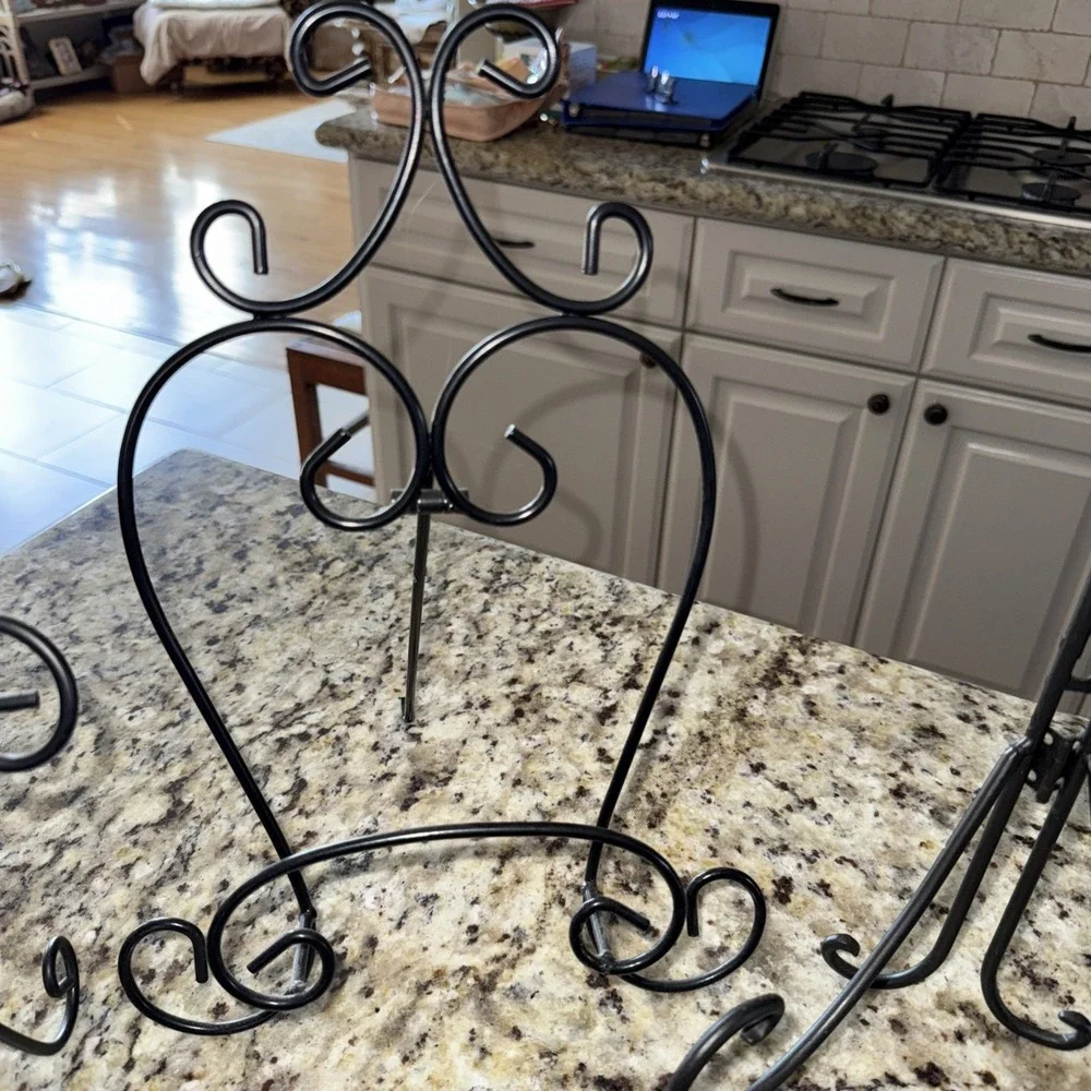 HUGE LOT TABLETOP EASEL DISPLAY PIECES FOR HOME AND BUSINESS 6 Pieces ‎ 4496